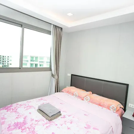 阿卡迪亚酒店公寓/泳池景观/24小时保安 Apartment Pattaya