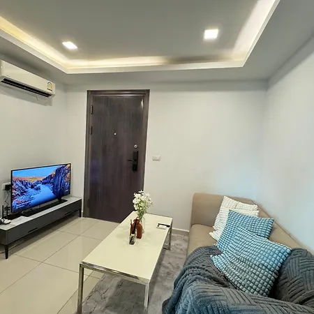 อพาร์ตโฮเทล Acadia Continental Pattaya