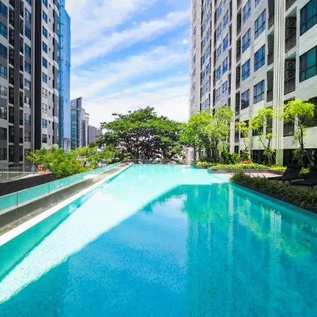 Kaws Theme Modern 1br - High Floor Seaview *