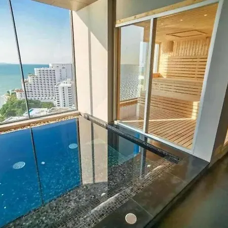 Kaws Theme Modern 1br - High Floor Seaview * Pattaya