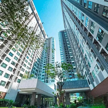 Kaws Theme Modern 1br - High Floor Seaview Apartment Pattaya