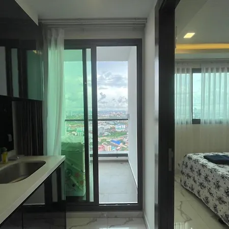 Arcadia Millennium * Pattaya
