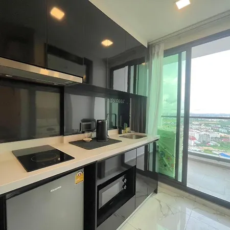 Arcadia Millennium Apartment *