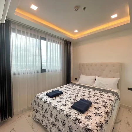 Arcadia Millennium Apartment