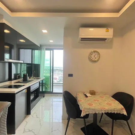 Arcadia Millennium Apartment *
