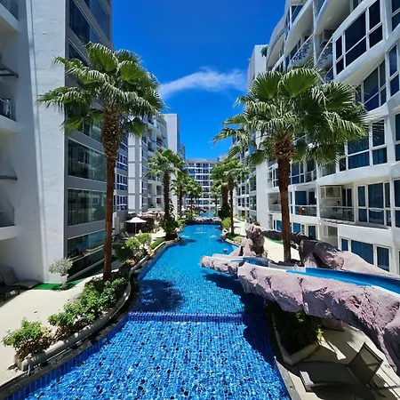 Grand Avenue By Youngs * Pattaya