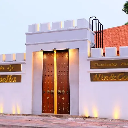 Sugar Hut & Restaurant Resort