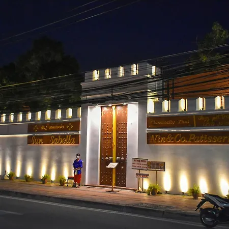 Resort Sugar Hut & Restaurant 3*