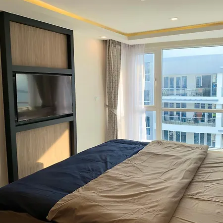 Centara Avenue Soi Buakhao By Daisy 2 *