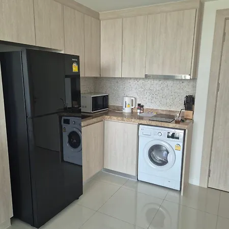 Apartment Coastal Comfort In Pattaya