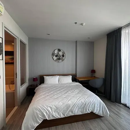 Apartment Sea View On The Pattaya