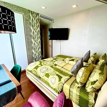 อพาร์ทเม้น Lux Sl Luxury Style Of Life 5