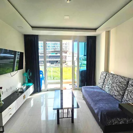One Bedroom In Grand Avenue In Soi Buakaw Apartment *