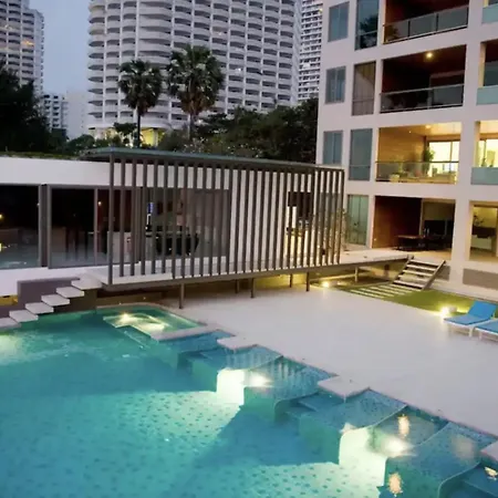 Ananya Beachfront Wongamat Paradise Apartment Pattaya