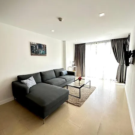 Aurora Family Condominium Pattaya