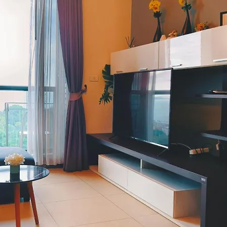 Unixx Delux View Near Walking Street Pattaya