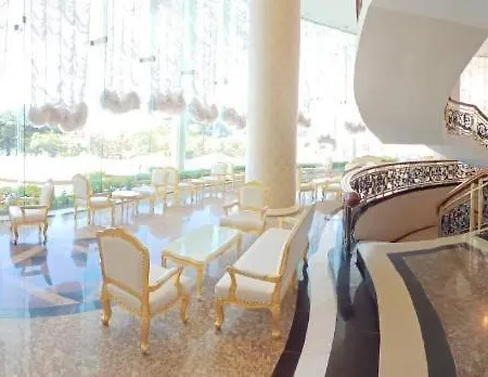 Adriatic Palace โรงแรม Pattaya