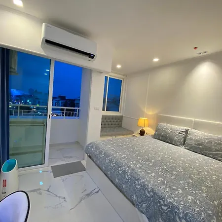 Jometian Empire Tower * Pattaya