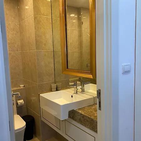 Jometian Empire Tower Apartment