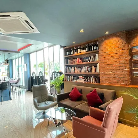Arcadia Beach Condominium Pattaya