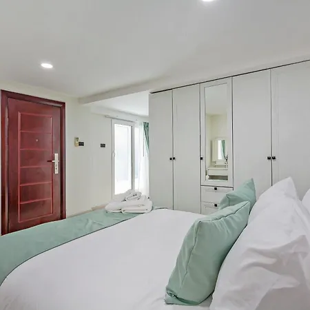 Grosvenor House - Olympic Pool - * Pattaya