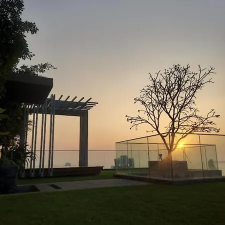 Downtown Seaview 1104 Unixx South Apartment Pattaya