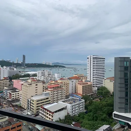Edge Super อพาร์ทเม้น Pattaya