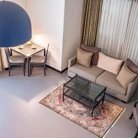 อพาร์ตโฮเทล Luxe Pattaya