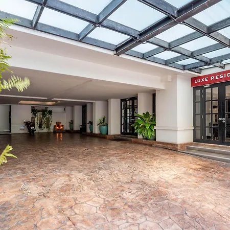 อพาร์ตโฮเทล Luxe Pattaya