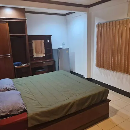 Green Hotel