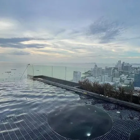 Near & Soi6 - Amazing View Apartment