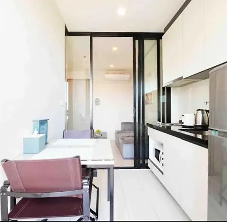 Thebase 14f & Infinity Pool * Pattaya