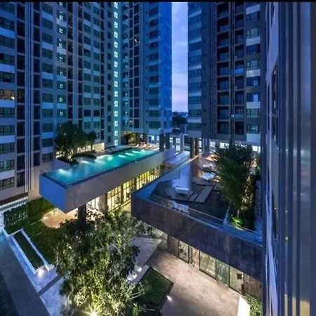 Thebase 14f & Infinity Pool * Pattaya