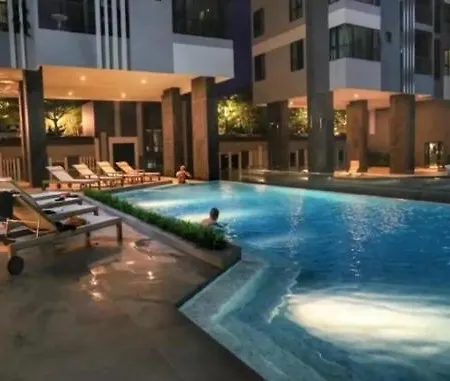 Thebase 14f & Infinity Pool