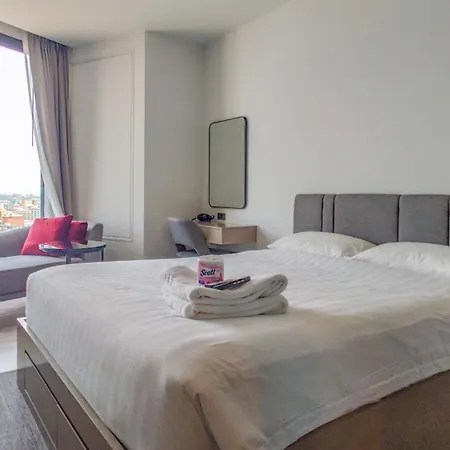 【edge】 New Infinity Pool Amazing/near Beach！ อพาร์ตโฮเทล Pattaya