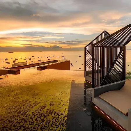 With Roof Pool * Pattaya