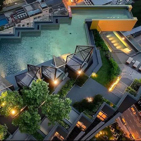 With Roof Pool