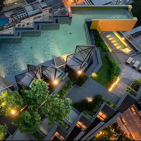 With Roof Pool *