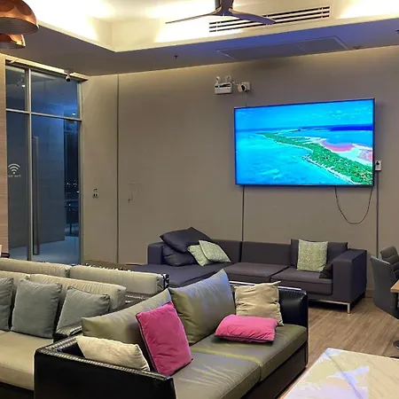 Near & Soi6 - Amazing View Apartment *