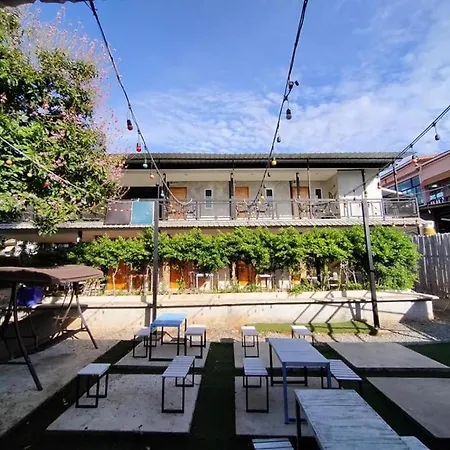 Rakchayanin Koh Larn Hotel