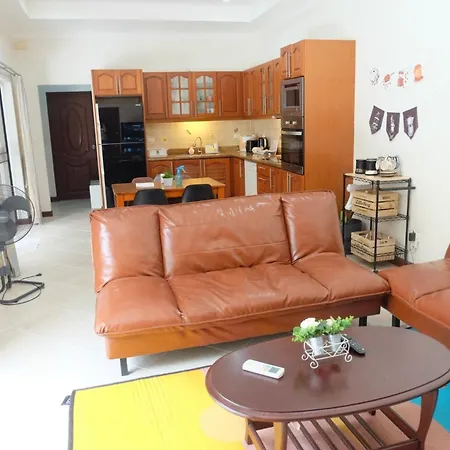 The Pool House No.8 วิลล่า Pattaya