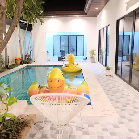 วิลล่า The Pool House No.8 Pattaya