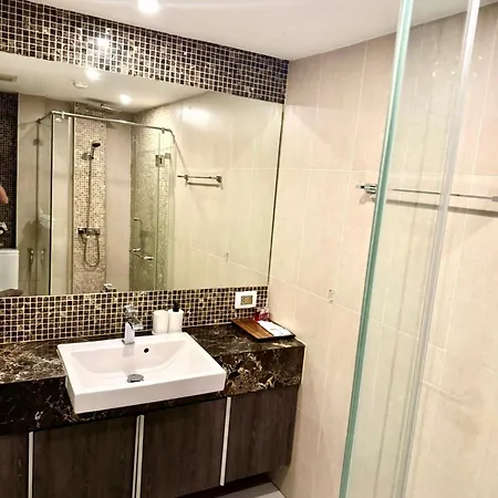 Centara Apartment *