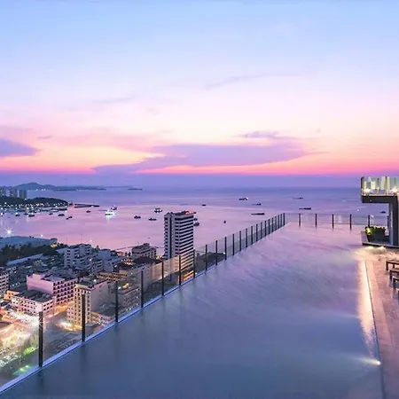 2 Bed Excellent Location Infinity Pool