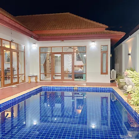 Gusvana Pool Villa *