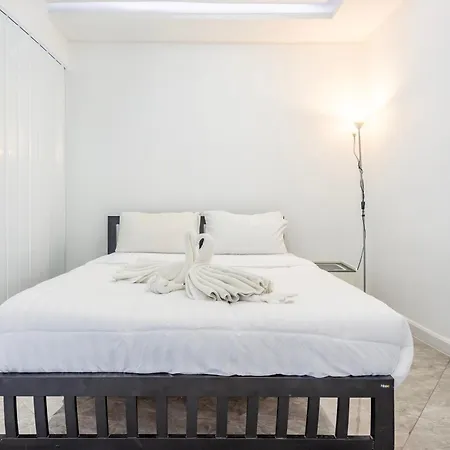 View Talay 5 - Beachfront Ocean View - High Floor & Huge Pool *