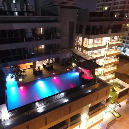 Saint Senate Residences Apartment *