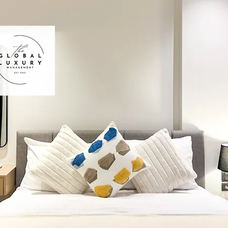 Edge Central By Global Luxury Aparthotel