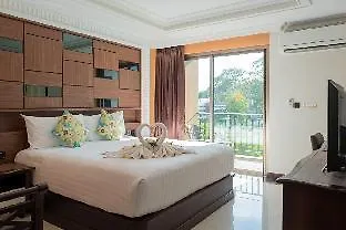 March Hotel 3*