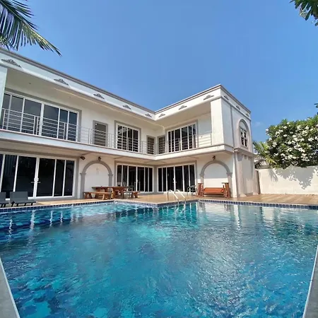 다빈치 풀빌라 Davinci Pool วันหยุดที่บ้าน Pattaya